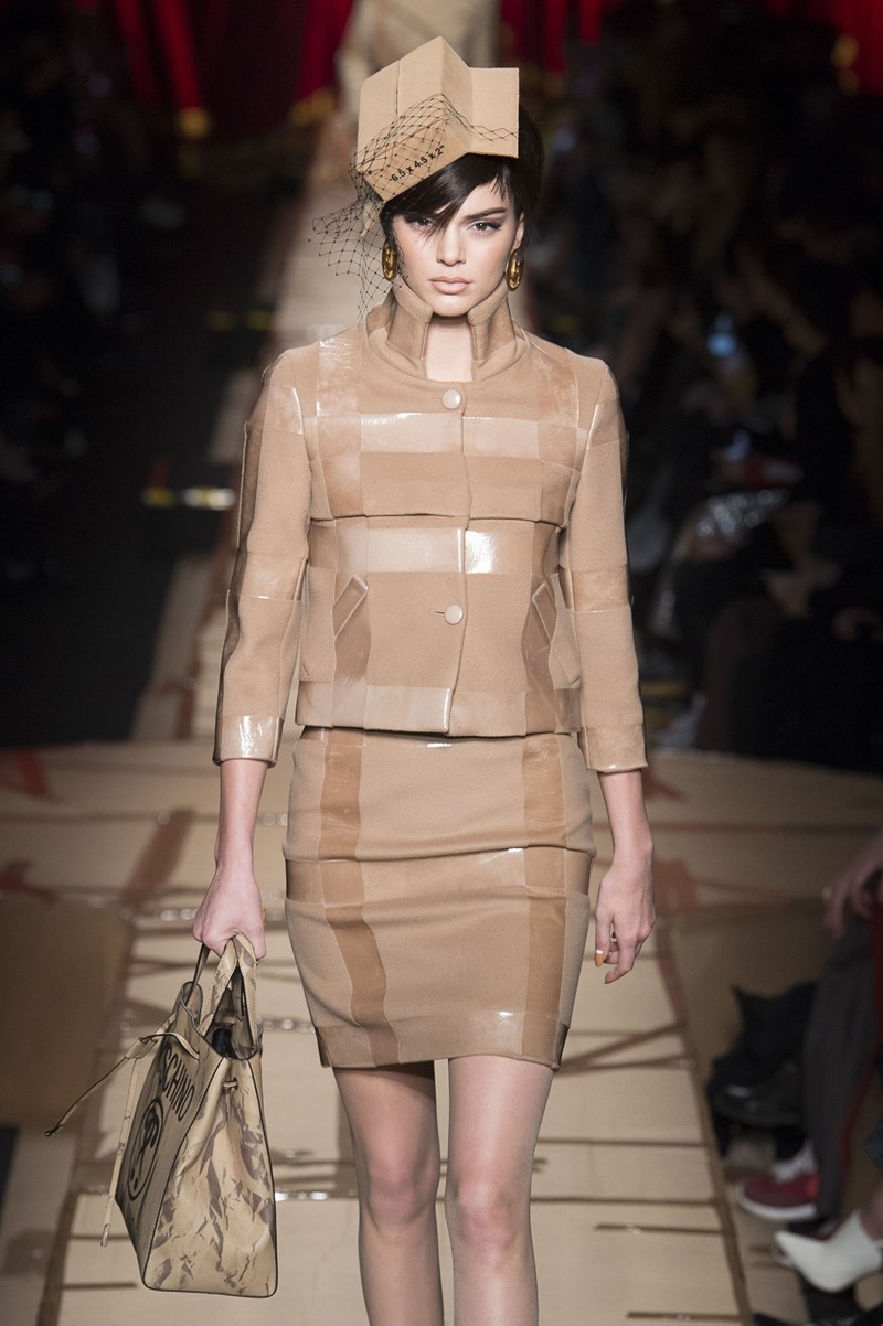 moschino_waw1718