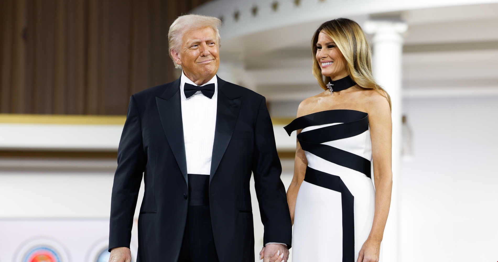 Melania Trump | Ποιος είναι ο Αμερικανός σχεδιαστής που εμπιστεύτηκε για το look της ορκωμοσίας - εικόνα 3