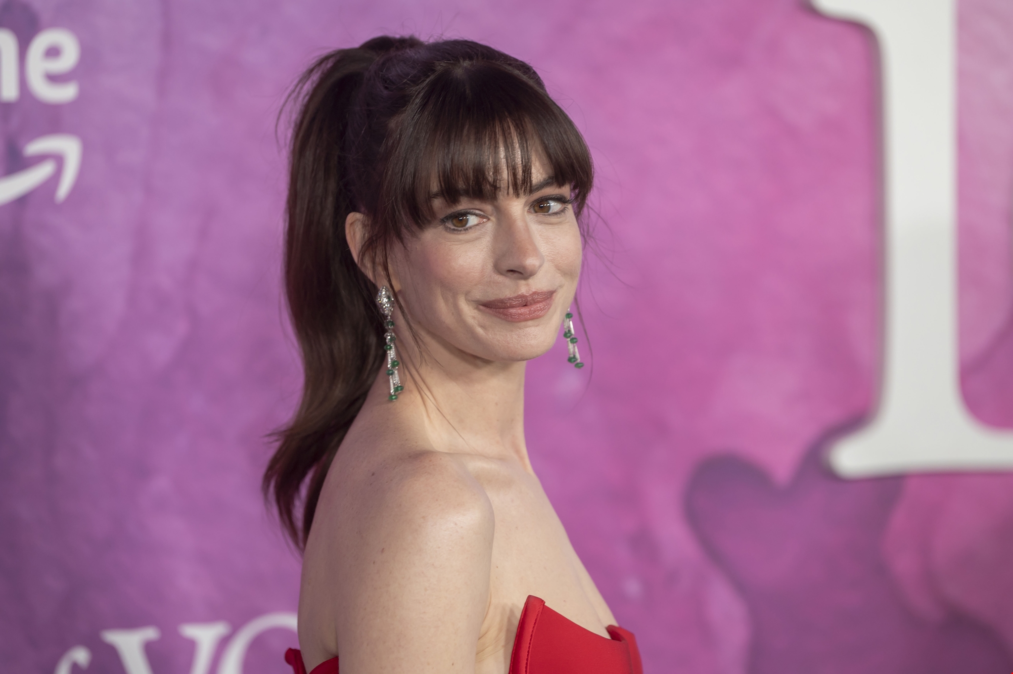 Anne Hathaway | Γιατί απολογήθηκε τώρα για μία συνέντευξη που έδωσε το 2012 - εικόνα 1