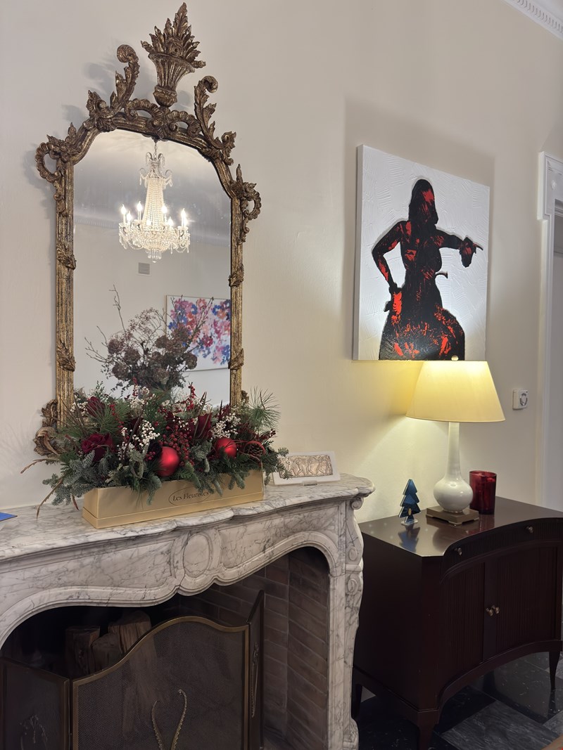 Τα έργα τοποθετημένα στην κατοικία της Πρέσβεως