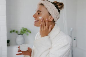 Skincare Restart | Οι beauty συνήθειες που θα υιοθετήσεις το φθινόπωρο για υγιή και λαμπερή επιδερμίδα - εικόνα 2