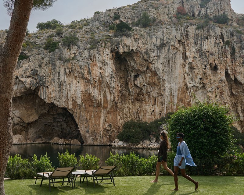 LAKE VOULIAGMENI