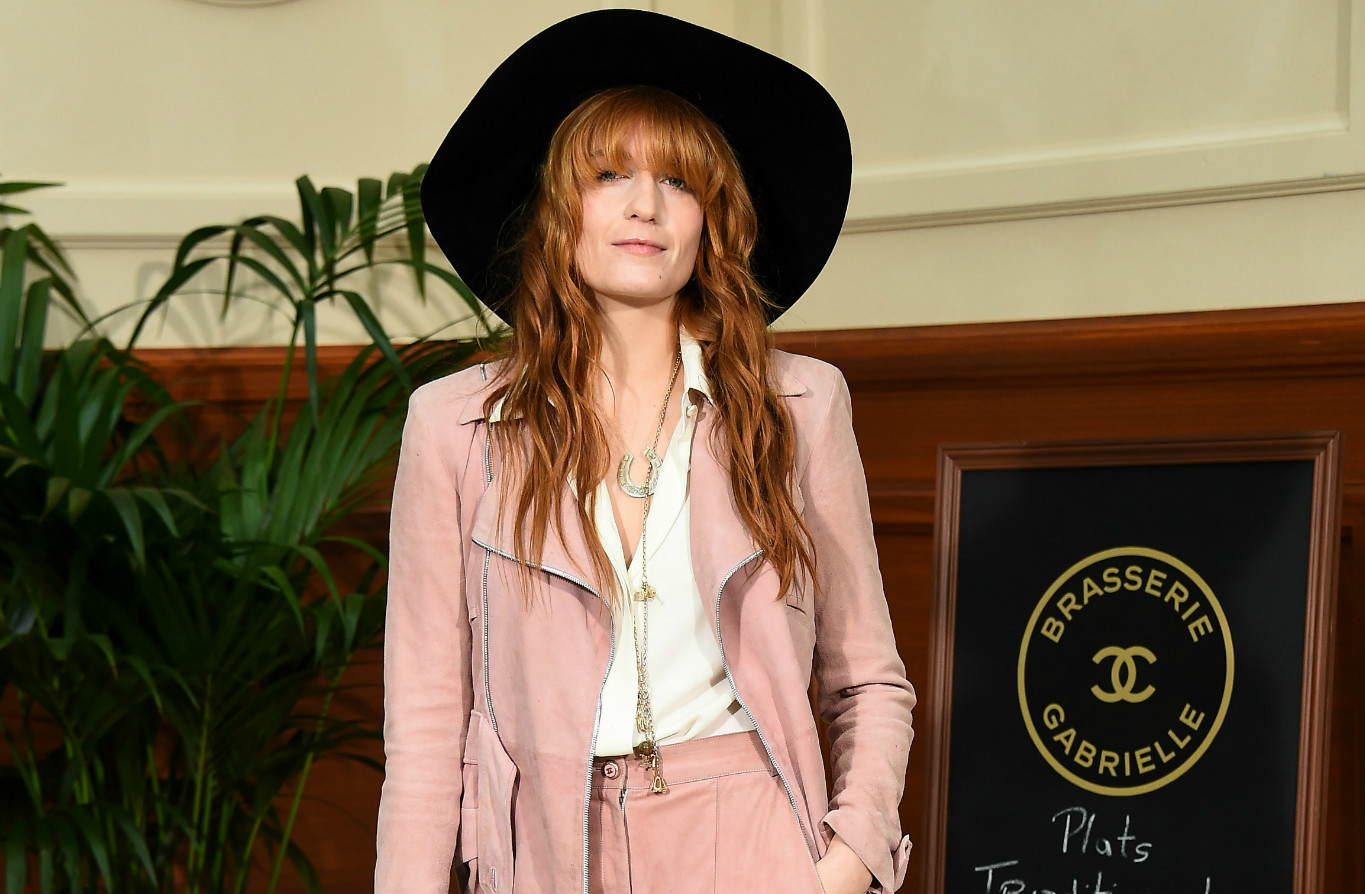 Florence Welch | Υποβλήθηκε σε επείγουσα χειρουργική επέμβαση που της έσωσε τη ζωή - εικόνα 1
