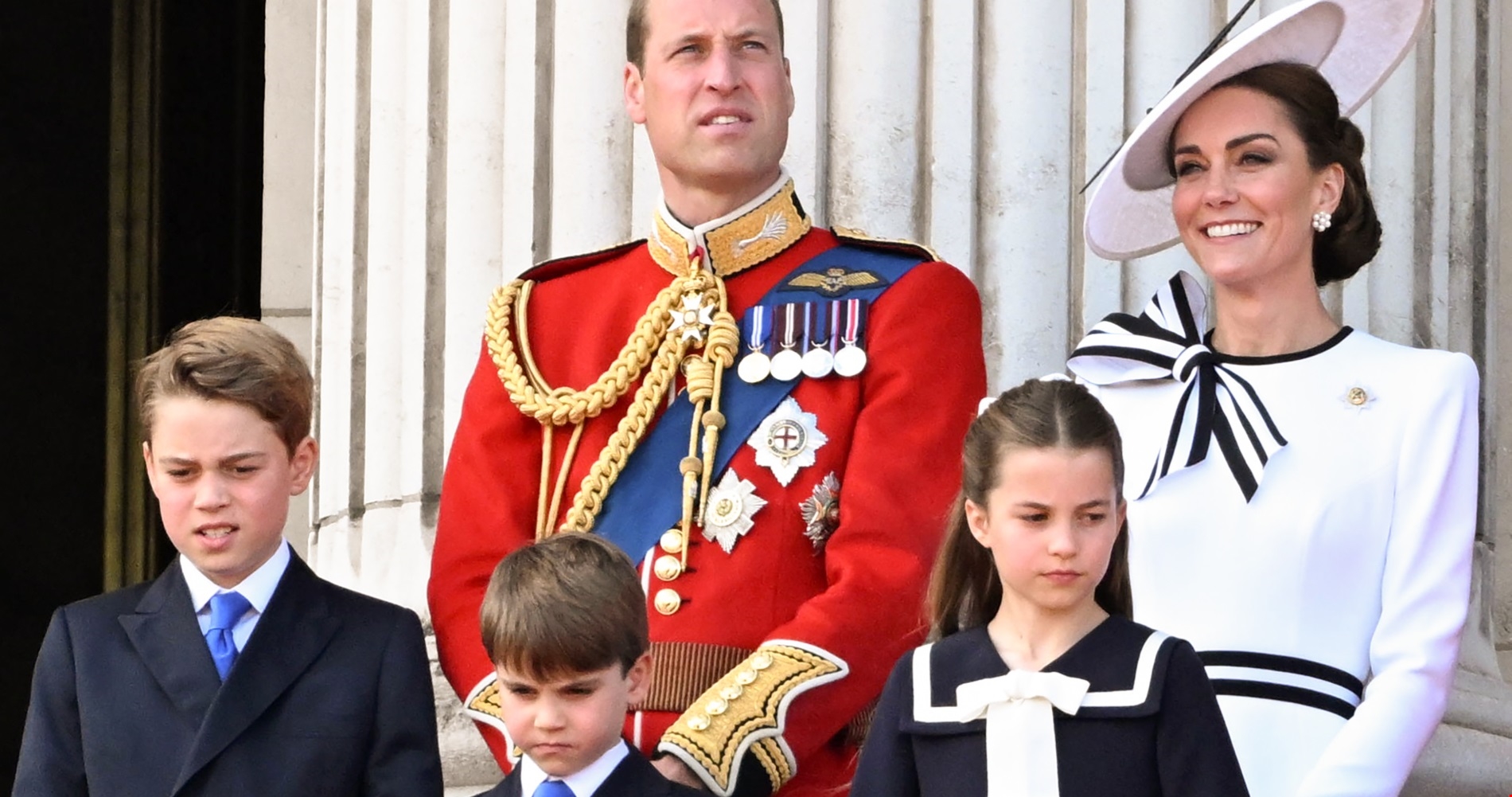 Πρίγκιπας George, πριγκίπισσα Charlotte και πρίγκιπας Louis σε απόλυτα χριστουγεννιάτικο πνεύμα - εικόνα 2