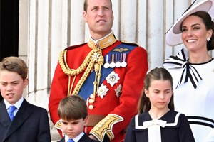 Πρίγκιπας George, πριγκίπισσα Charlotte και πρίγκιπας Louis σε απόλυτα χριστουγεννιάτικο πνεύμα - εικόνα 2