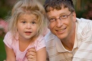 Η κόρη του Bill Gates, Phoebe, αποκάλυψε κατά λάθος τo σοβαρό πρόβλημα υγείας του πατέρα της - εικόνα 2