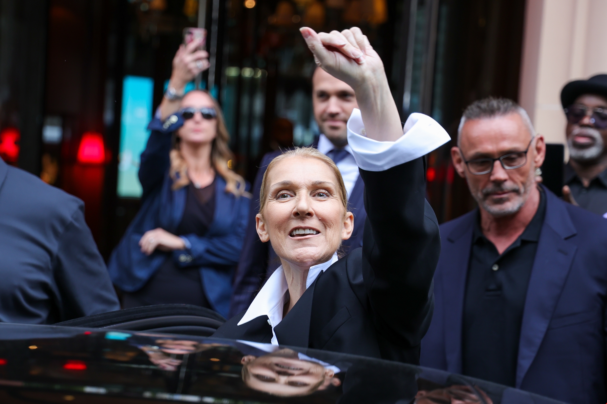 Celine Dion | Πόσα χρήματα θα πάρει για την εμφάνισή της στους Ολυμπιακούς Αγώνες - εικόνα 1