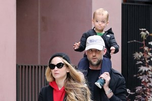 Jennifer Lawrence | Έγκυος ξανά - εικόνα 1