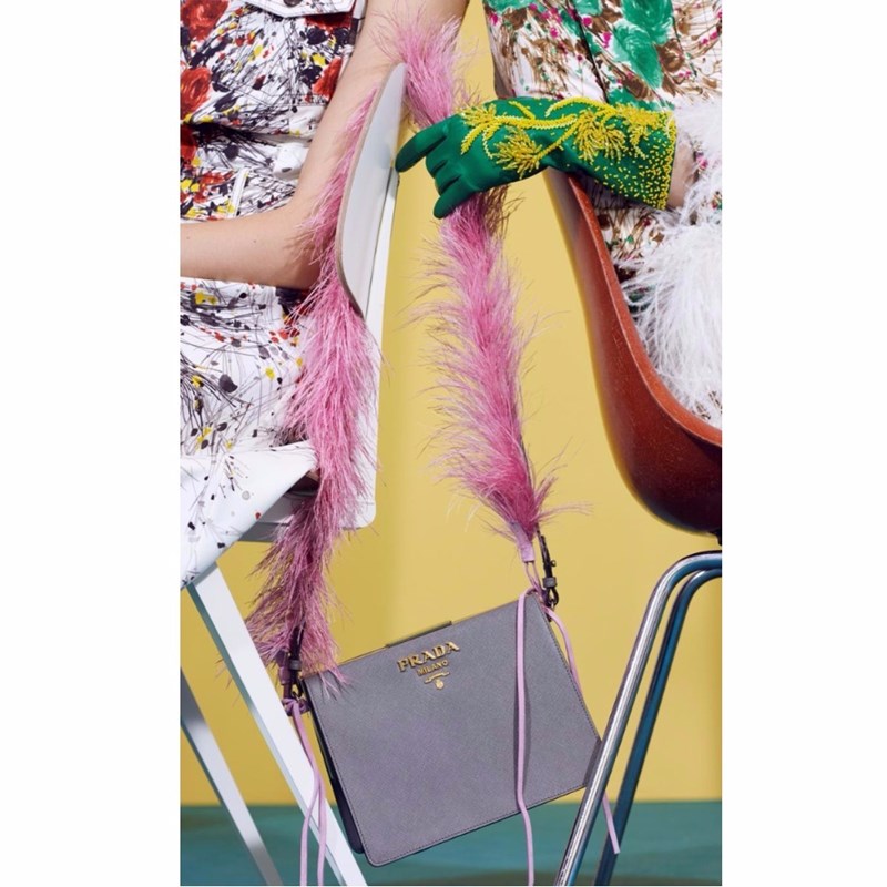 Prada x MyTheresa: Μία νέα συνεργασία με '90s χαρακτήρα