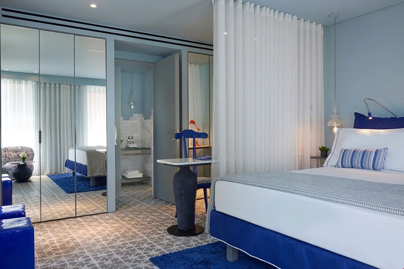 FRESH HOTEL