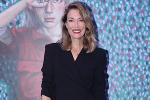 Βίκυ Καγιά | Με girly bun που ταιριάζει απόλυτα με το sporty look της - εικόνα 1