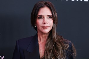 Victoria Beckham | Ο παράξενος λόγος που δεν χαμογελούσε ποτέ στις φωτογραφίες - εικόνα 1