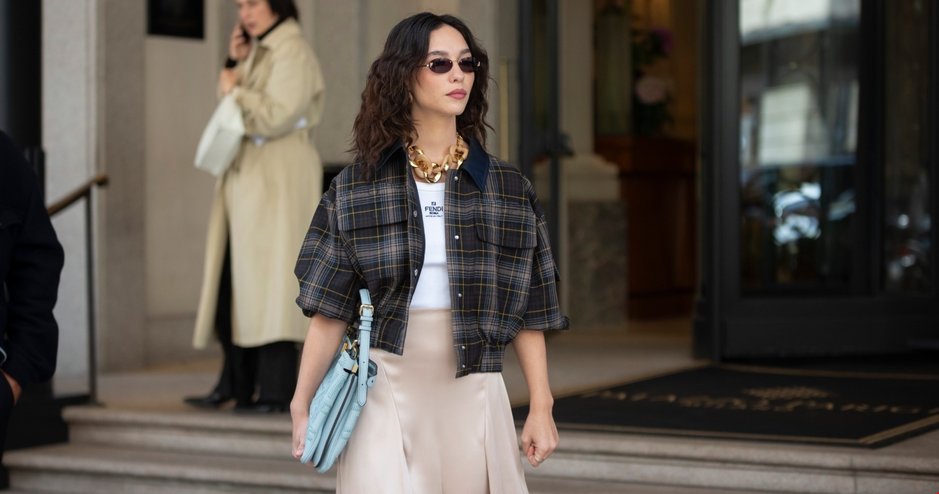 Η Βίκυ Καγιά με bermuda shorts | Πώς θα φορέσεις αυτό το κολακευτικό bottom - εικόνα 2