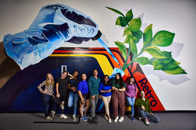 Εργαζόμενοι στη Retro Science