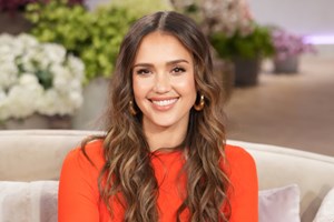 Jessica Alba | 11 χρόνια νεότερός της, ο νέος άντρας στη ζωή της - εικόνα 1