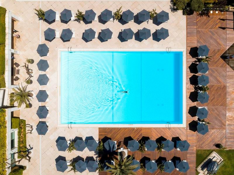 hilton pool
