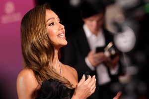 Jessica Alba | O πρώην σύζυγός της έχει σχέση με μια 25χρονη "κλώνο" της ηθοποιού - εικόνα 1