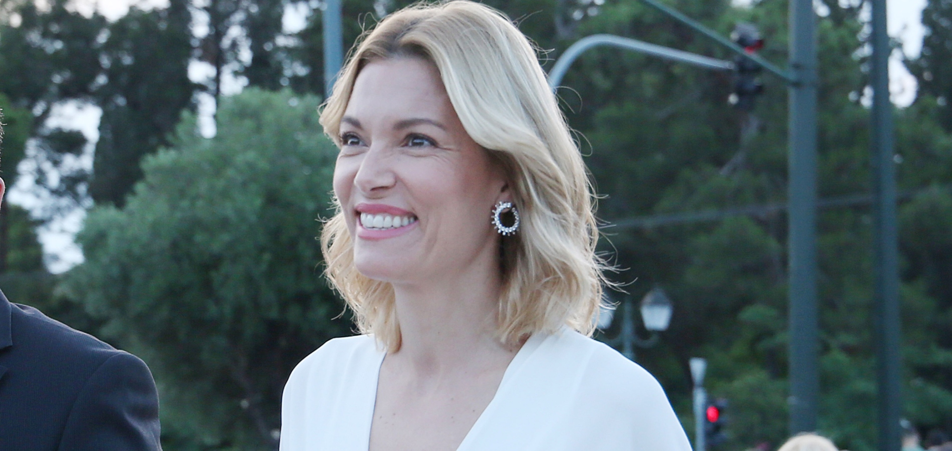 Η Βίκυ Καγιά με γαλάζιο μπικίνι | Το διαχρονικό cover-up που επέλεξε - εικόνα 1