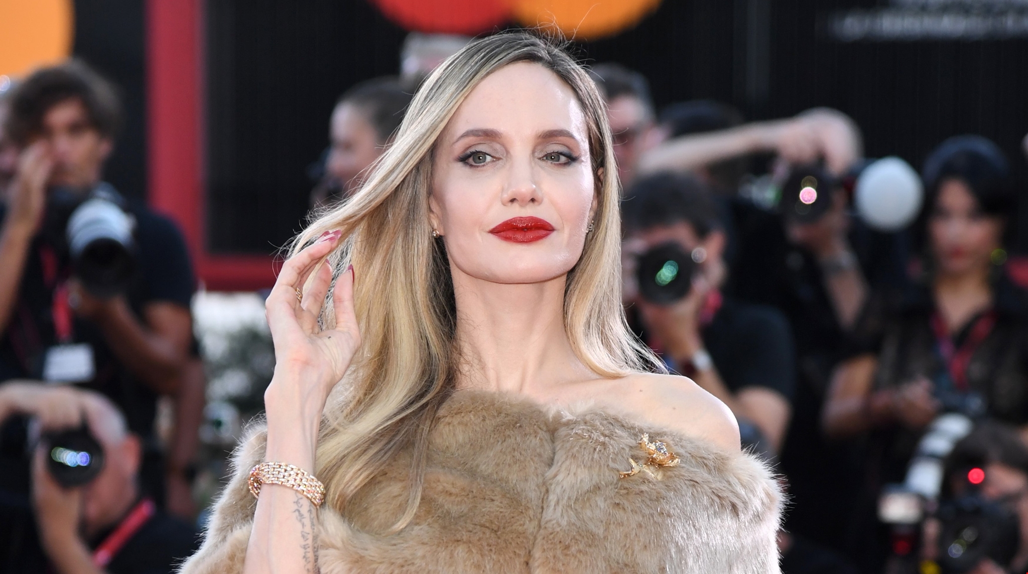 Angelina Jolie | Η δεξιότητα που απέκτησε για τη νέα της ταινία - εικόνα 2