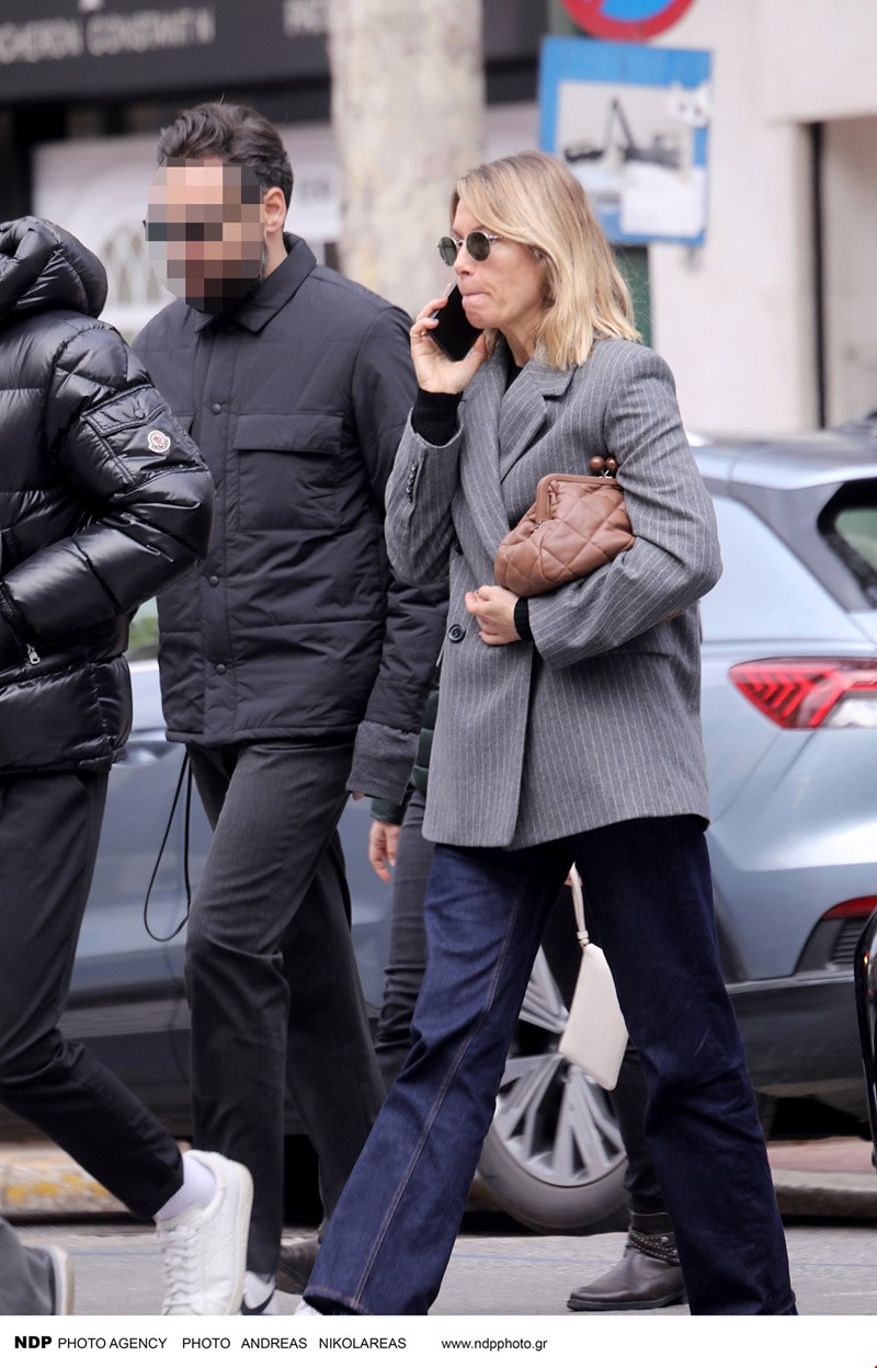 Η Βίκυ Καγιά δείχνει τον πιο stylish τρόπο για να αναβαθμίσεις ένα καθημερινό σύνολο