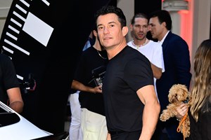 Katy Perry | Το παθιασμένο φιλί με τον Justin Trudeau πάνω σε σκάφος - εικόνα 1