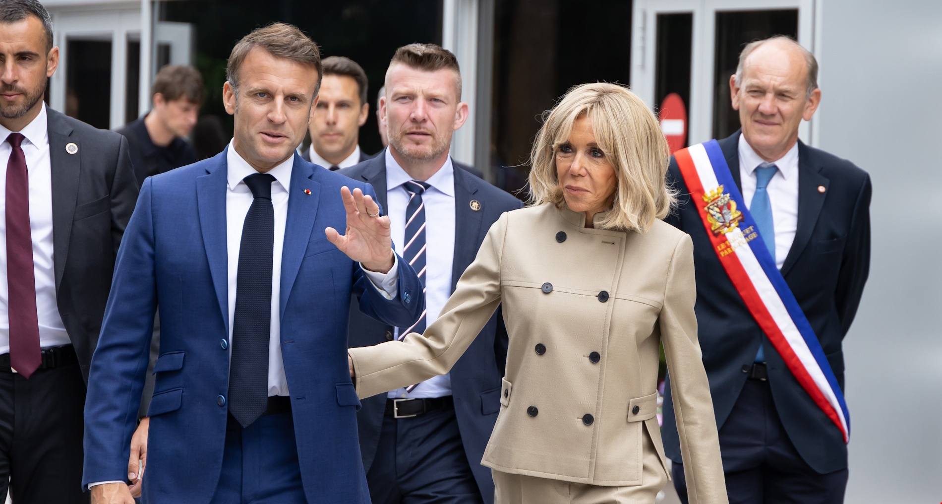 Μετά τον σάλο, η Βrigitte Macron ζητά συγγνώμη από τις 