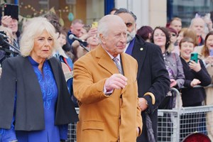 Στο νοσοκομείο ο βασιλιάς Κάρολος εν μέσω της μάχης που δίνει ενάντια στον καρκίνο - εικόνα 1