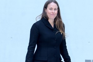 Η Nina Flohr και ο Φίλιππος Ντε Γκρες για ορειβασία στις ελβετικές Άλπεις - Η αντίδραση της Marie Chantal - εικόνα 2