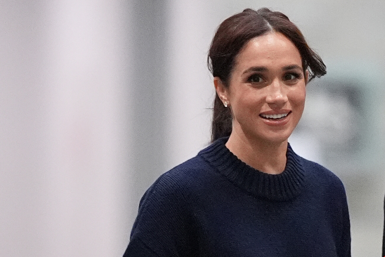 Η Meghan Markle μάς δείχνει το πρόσωπο της κόρης της, Lilibet | Το σπάνιο κλικ