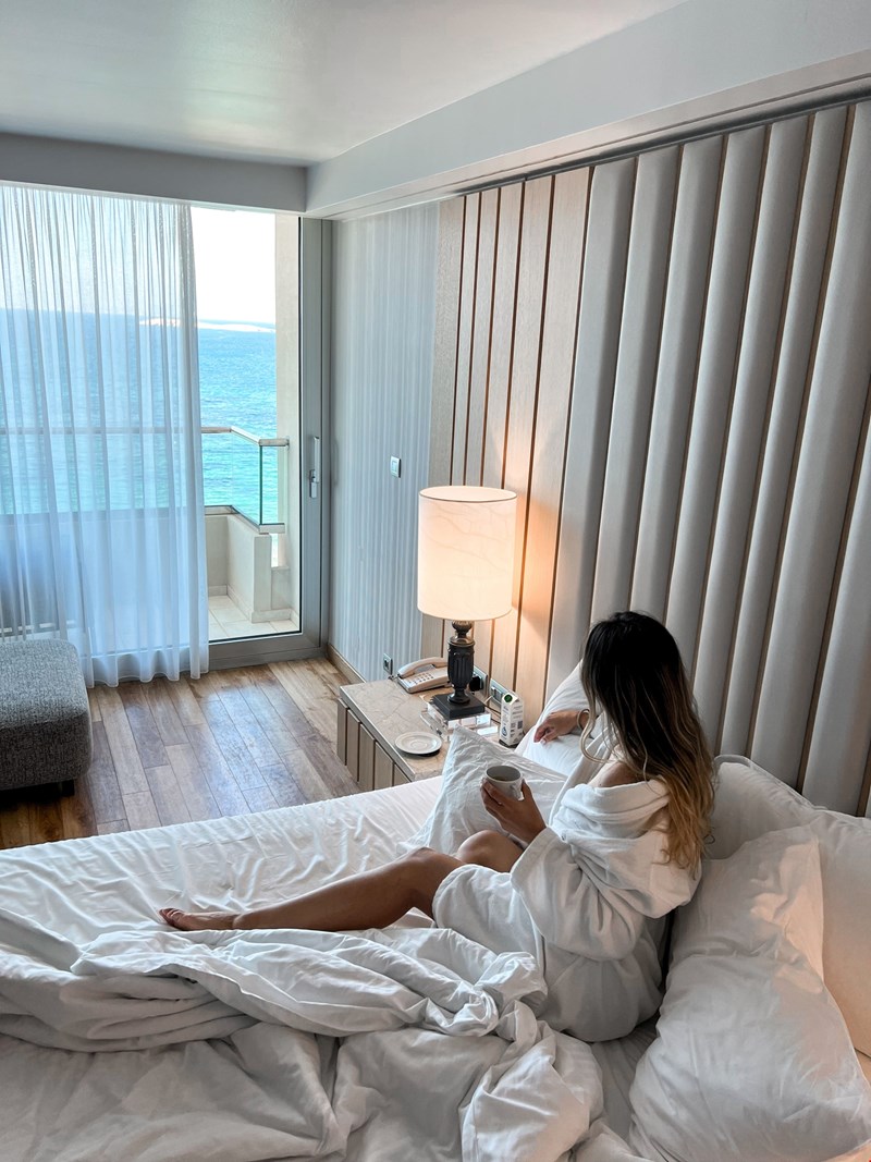 Διαμονή στην Αθηναϊκή Ριβιέρα, διά χειρός Divani Collection Hotels