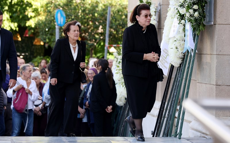 Άννα Παναγιωταρέα, Λίνα Μενδώνη