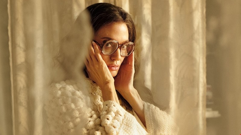 Angelina Jolie