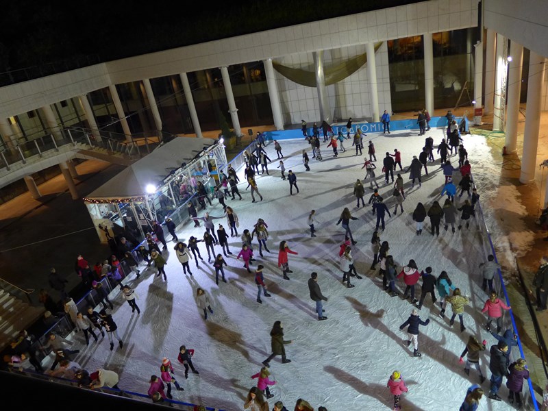 pagodromio_IceArena_sto_Megaro