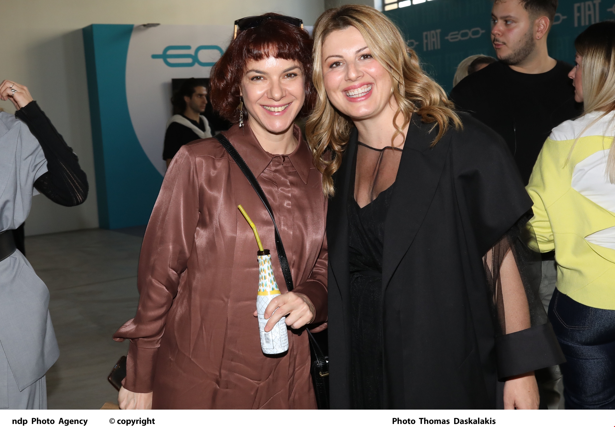 Η Ανδριάνα Μπάμπαλη με την Ioanna Kourbela