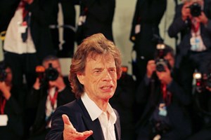 Mick Jagger | Ο 8χρονος γιος του, Deveraux Octavian Basil, είναι μικρότερος από τα δισέγγονά του - εικόνα 2