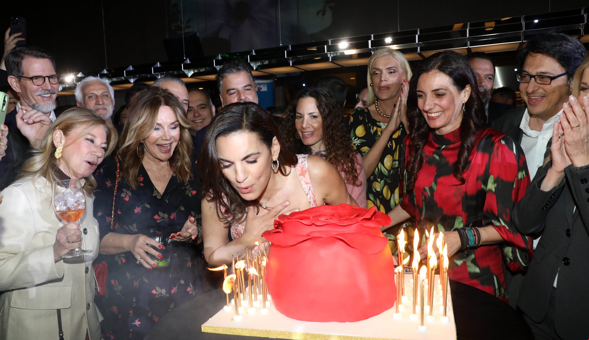 Αγάπη Πολίτη | Η μητέρα της Χρυσής Βαρδινογιάννη στο πάρτι της Όλγας Κεφαλογιάννη