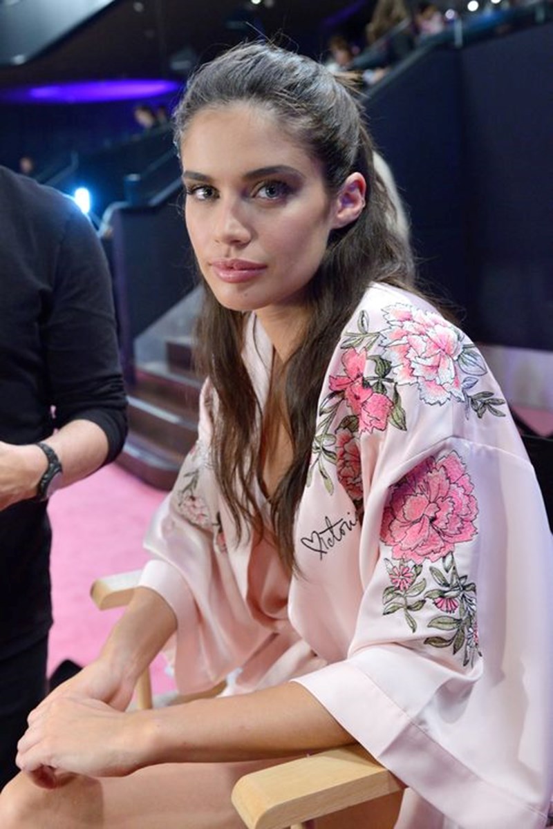 victoria's secret backstage