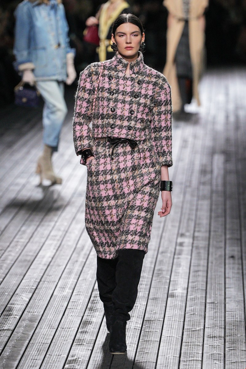 Chanel F24