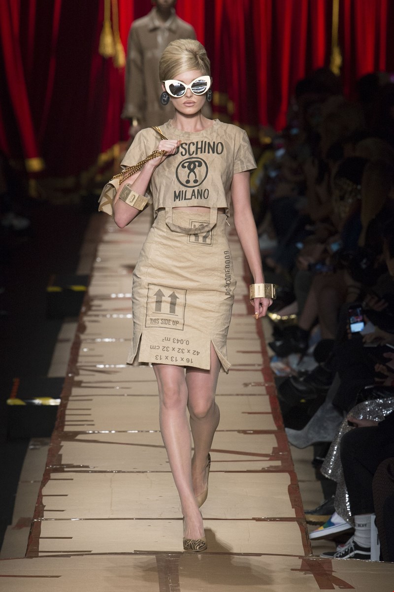 moschino_waw1718_