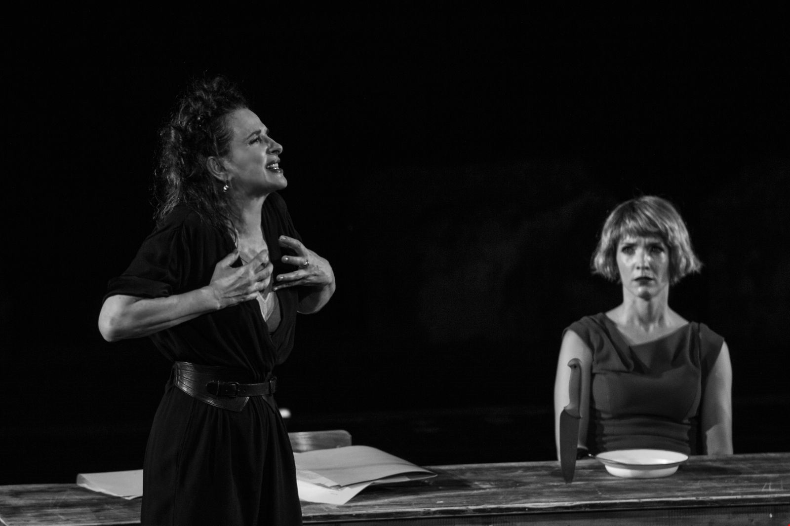 Η Juliette Binoche στην Επίδαυρο | Νέες φωτογραφίες από τον 