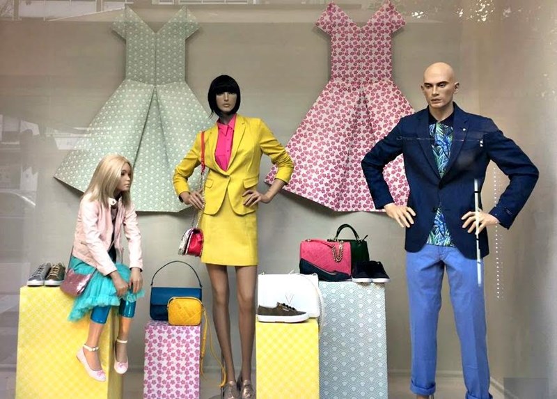 Οι νέες βιτρίνες των notos μας βάζουν απευθείας σε ανοιξιάτικο κλίμα!