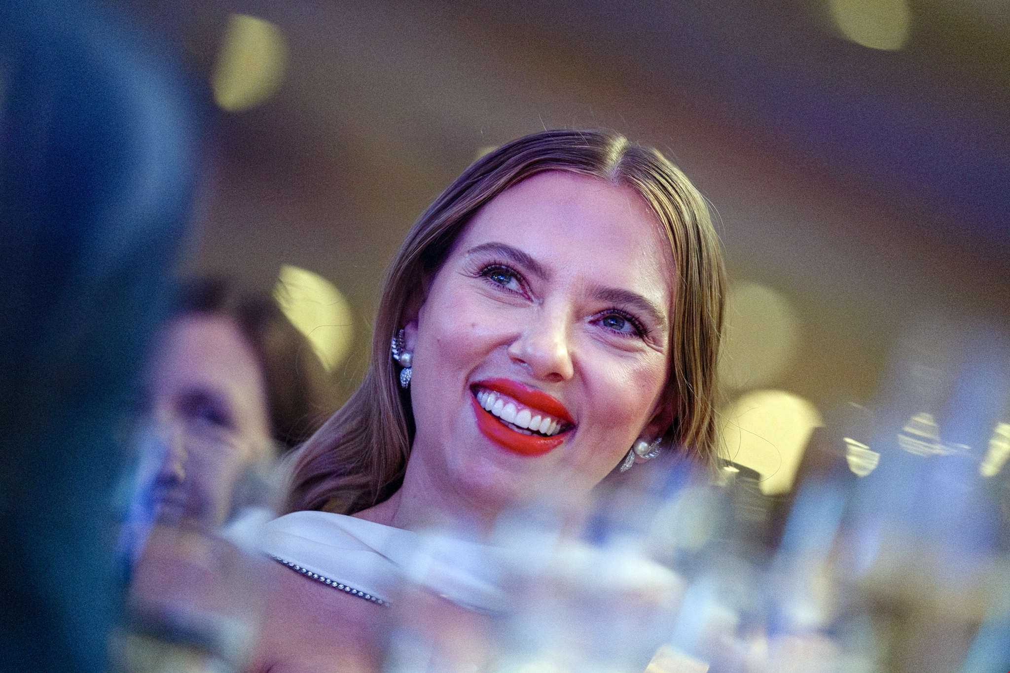 Η Scarlett Johansson μιλά για τον άγνωστο δίδυμο αδερφό της - εικόνα 1