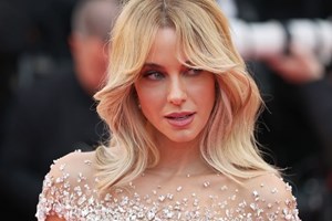 Το trick που κάνει το ντεμακιγιάζ της αδιάβροχης mascara παιχνιδάκι - εικόνα 1