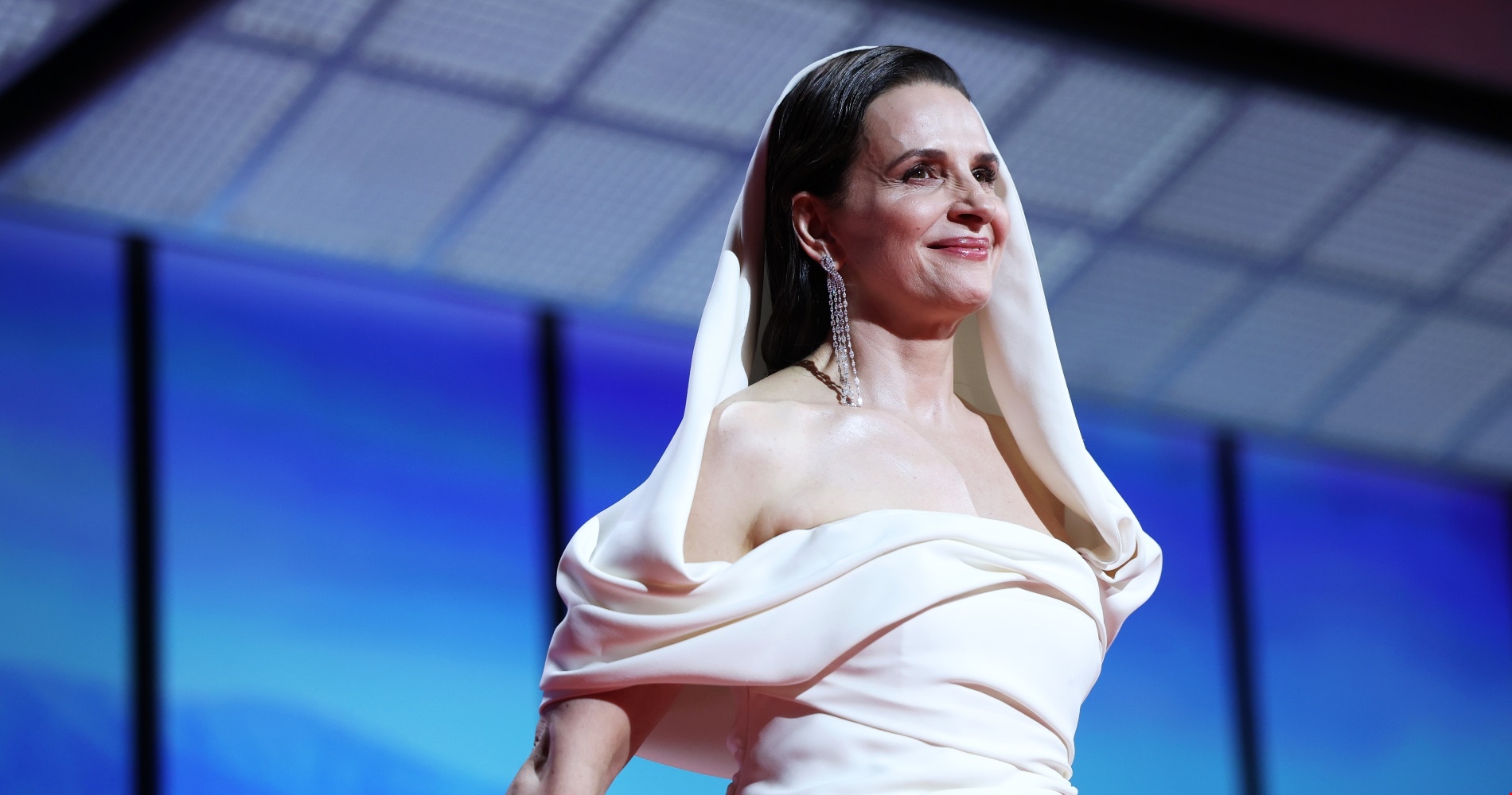 Η Juliette Binoche λέει ότι ο Gerard Depardieu δεν είναι 