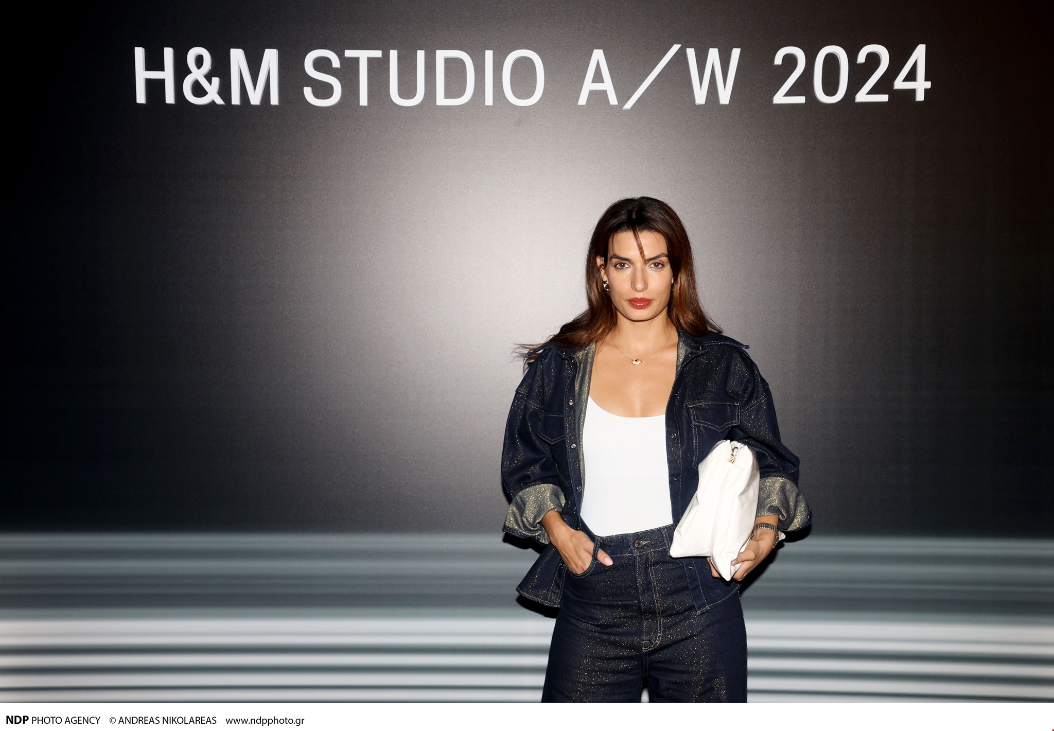 Η Τόνια Σωτηροπούλου στο Λονδίνο | Το νέο της επαγγελματικό βήμα στο εξωτερικό - εικόνα 1