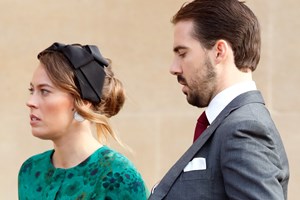 Nina Flohr | Η sexy chic εμφάνιση σε privé dinner με κόκκινο Gabriela Hearst κοστούμι - Το σχόλιο της Marie Chantal - εικόνα 1