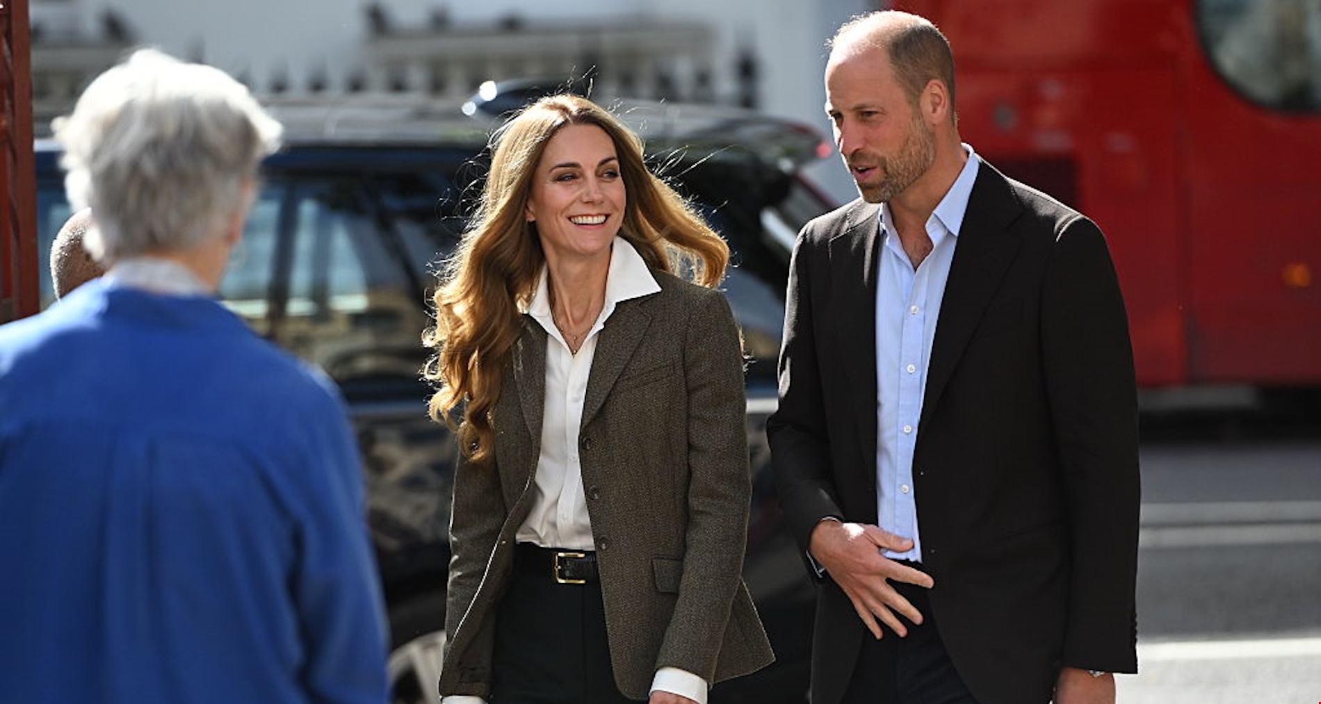 H ξανθιά Kate Middleton στην πρώτη επίσημη εμφάνιση μετά τις καλοκαιρινές διακοπές στο Ιόνιο