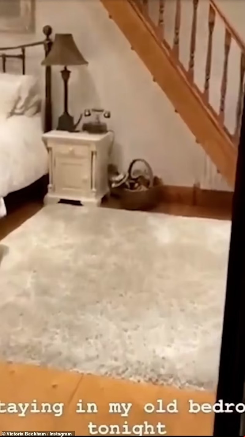 Η Victoria Beckham μας δίνει μία γεύση από το παιδικό της δωμάτιο