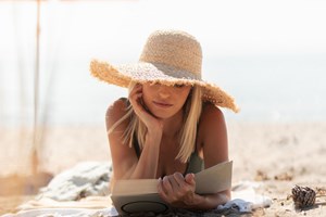 Τα βιβλία που θα πάρεις μαζί στις διακοπές - εικόνα 6