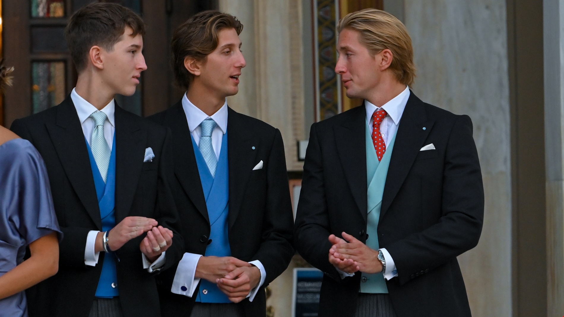 Η Marie Chantal στο St. Moritz με τον Παύλο Ντε Γκρες και την μικρότερη αδερφή της, Alexandra von Furstenberg - εικόνα 1